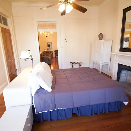 The Courtyards French Quarter Guest house New Orleans