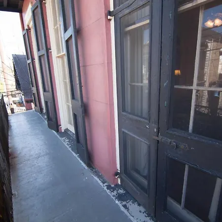 The Courtyards French Quarter