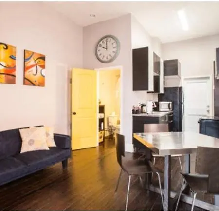 Modern Blocks From Quarters Apartment