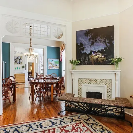 Maison Perrier Bed & Breakfast New Orleans
