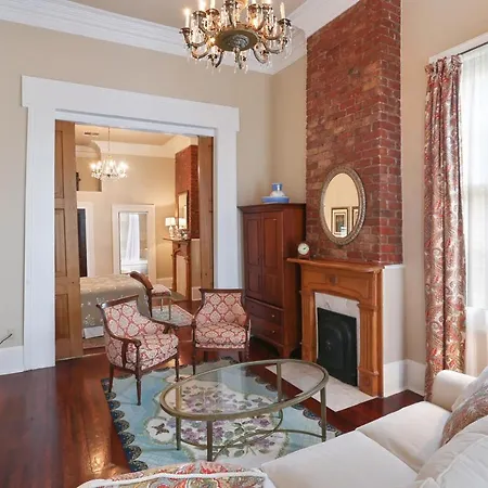 Bed & Breakfast Elysian Fields 3*