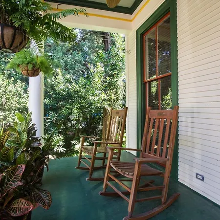 The Lookout Inn New Orleans