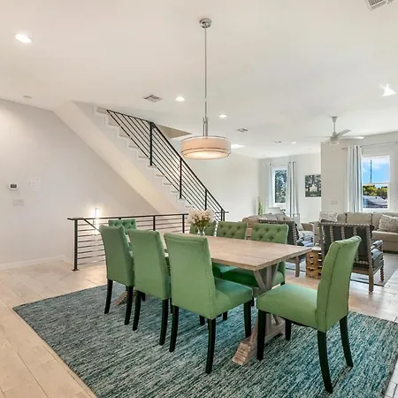 Holiday home Private Townhouse In A Secure Location