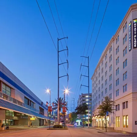 Hyatt Place Convention Center 3*