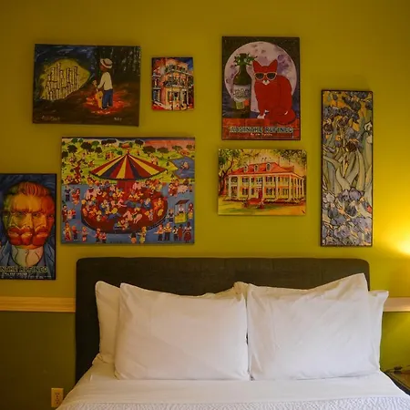Frenchmen Hotel 3*