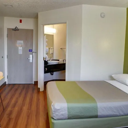 Hotel Motel 6-New Orleans, La 2*