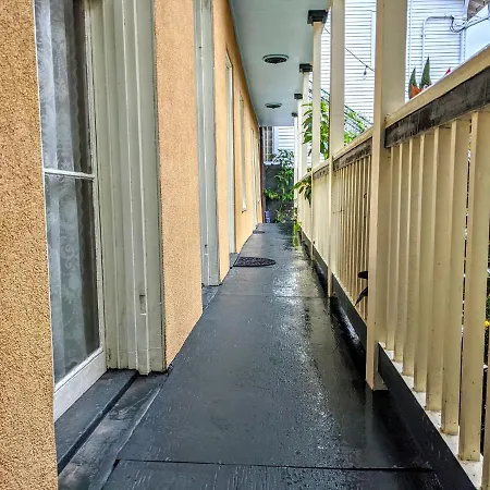 Parisian Courtyard Bed & Breakfast New Orleans