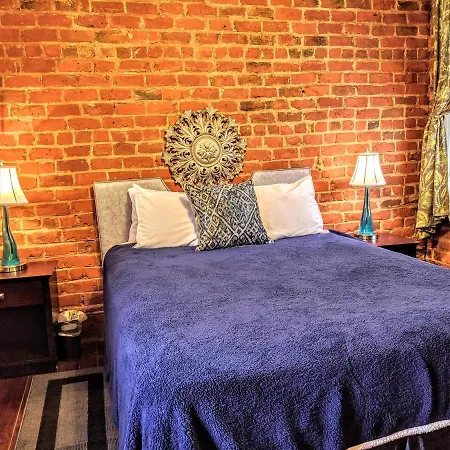 Bed & Breakfast Parisian Courtyard 3*