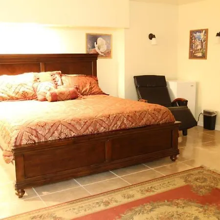 Hotel The Magnolia Mansion 4*