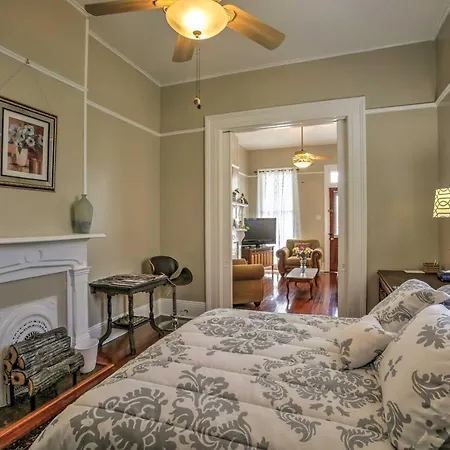 Walk To River, Tram & Zoo: Classic Nola Home! Holiday home New Orleans