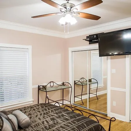 W/ Waterfront Deck: 23 Mi To Bourbon Street! *