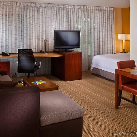 Hotel Sonesta Es Convention Center 3*
