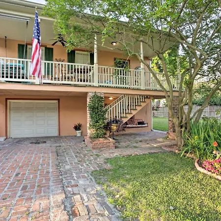 4 Mi To French Quarter: Nola W/ Garden Patio Apartment