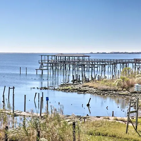 Waterfront W/ Private Dock & Pier New Orleans
