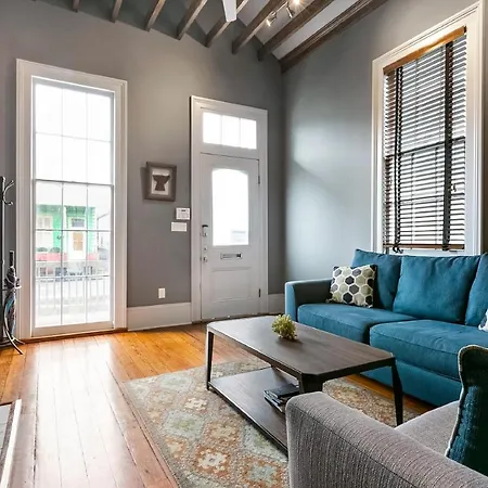 Modern 1-bd Near French Quarter - Walk To Superdome Apartment *