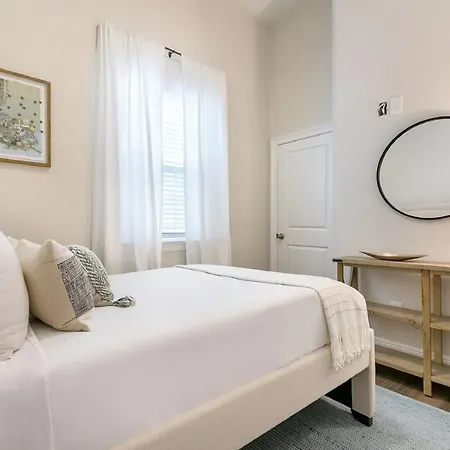 Holiday home Urban Retreat Near French Quarter *
