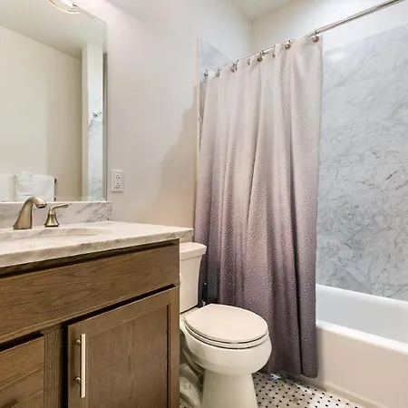 Aparthotel 1 And 2 Bedroom Private Steps Away From French Quarter 5*