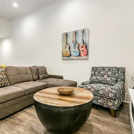 1 And 2 Bedroom Private Steps Away From French Quarter New Orleans