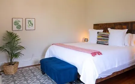 Hotel Sully Mansion