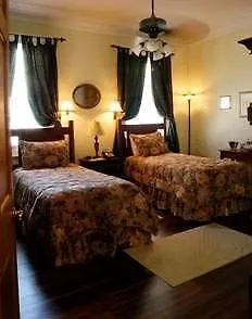 Bed & Breakfast Elysian Fields 3*