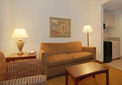 Moxy Downtown/french Quarter Area Hotel 3*