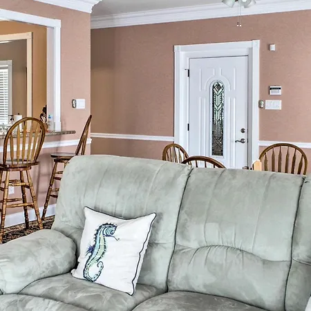 Waterfront Nola Villa: 23 Mi To French Quarter! * New Orleans