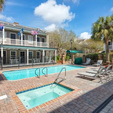 Maison Saint Charles New Orleans