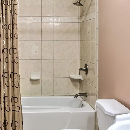 Villa Waterfront Nola Villa: 23 Mi To French Quarter! New Orleans