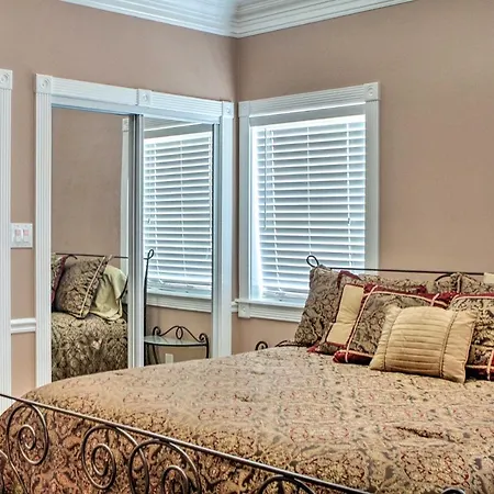 Waterfront Nola Villa: 23 Mi To French Quarter! *