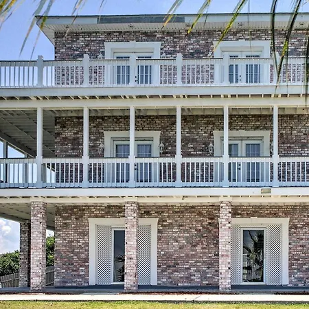 Villa Waterfront Nola Villa: 23 Mi To French Quarter!