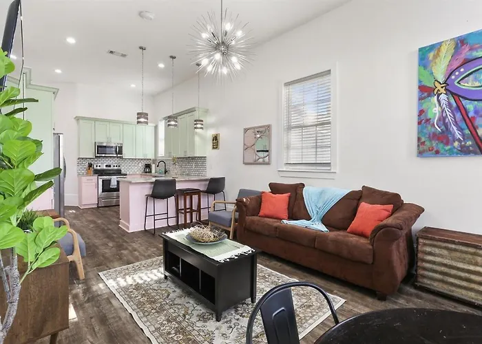 Spacious 3Br Home Near French Quarter & Superdome