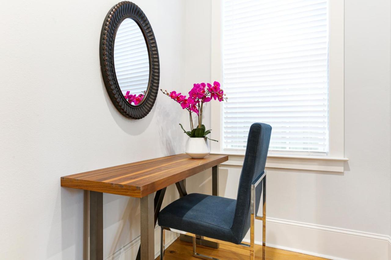 Apartment Stunning 4br-5br Near French Quarter Homes By Hosteeva *