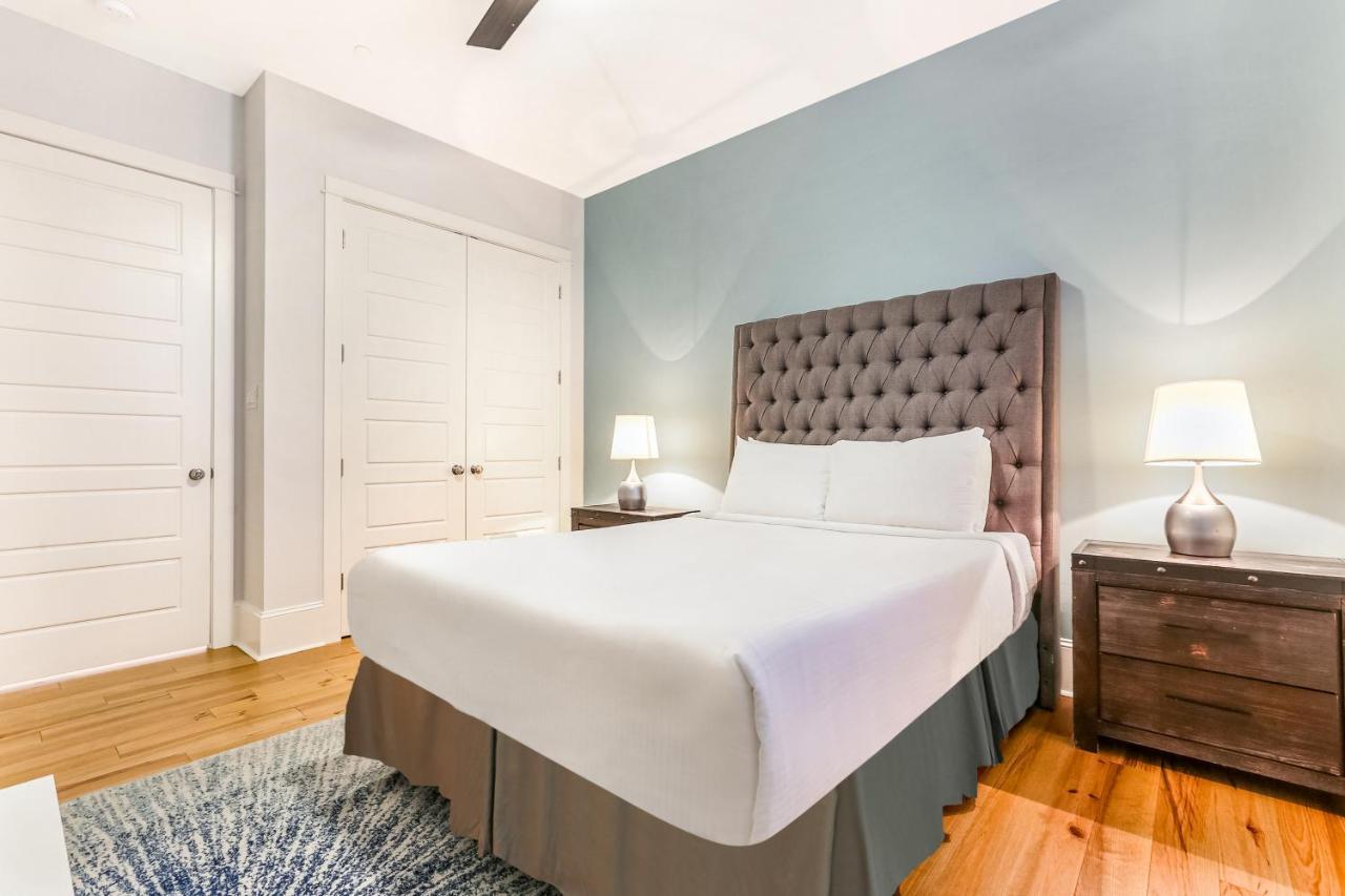 Stunning 4br-5br Near French Quarter Homes By Hosteeva Apartment *