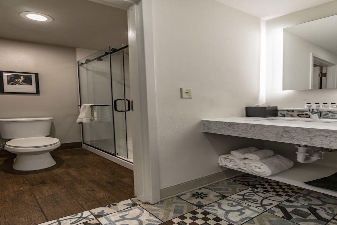 St Charles Coach House, An Ascend Collection Hotel