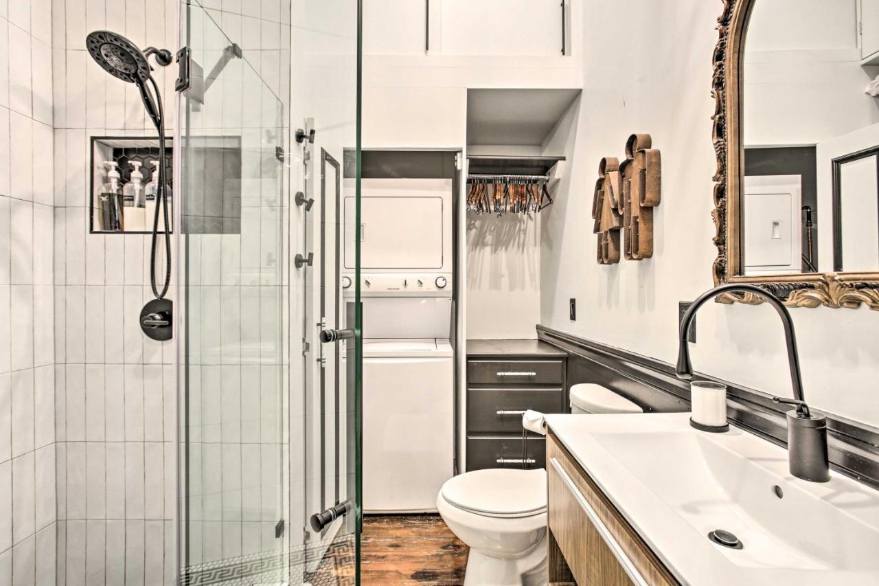 Walk To Magazine Street Contemporary Nola Studio Apartment