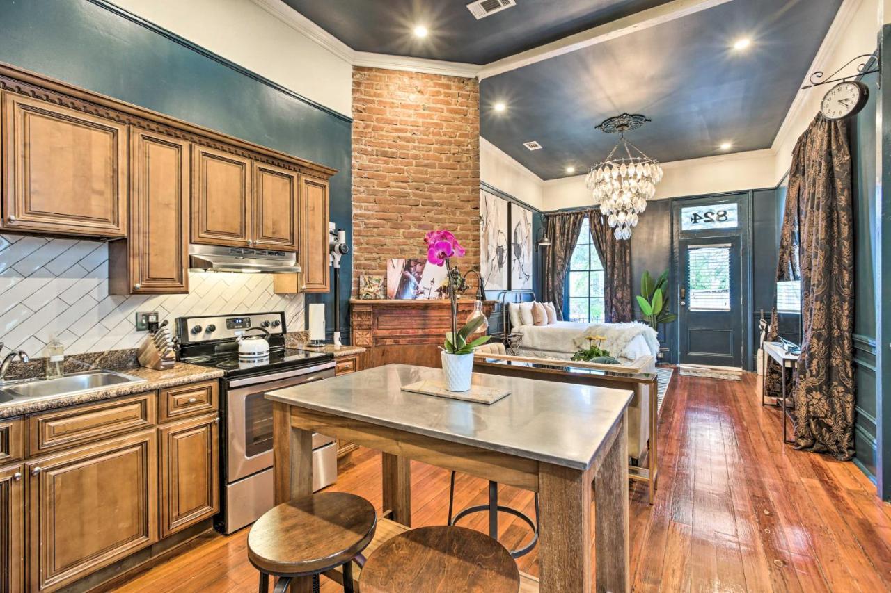 Walk To Magazine Street Contemporary Nola Studio Apartment *