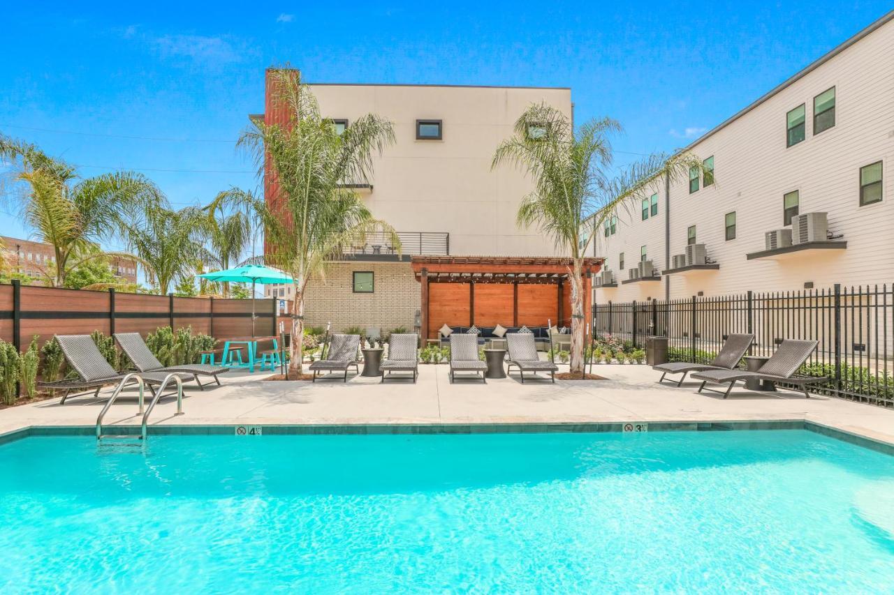 4 Bedroom Retreat Close To Hot Spots Holiday home New Orleans