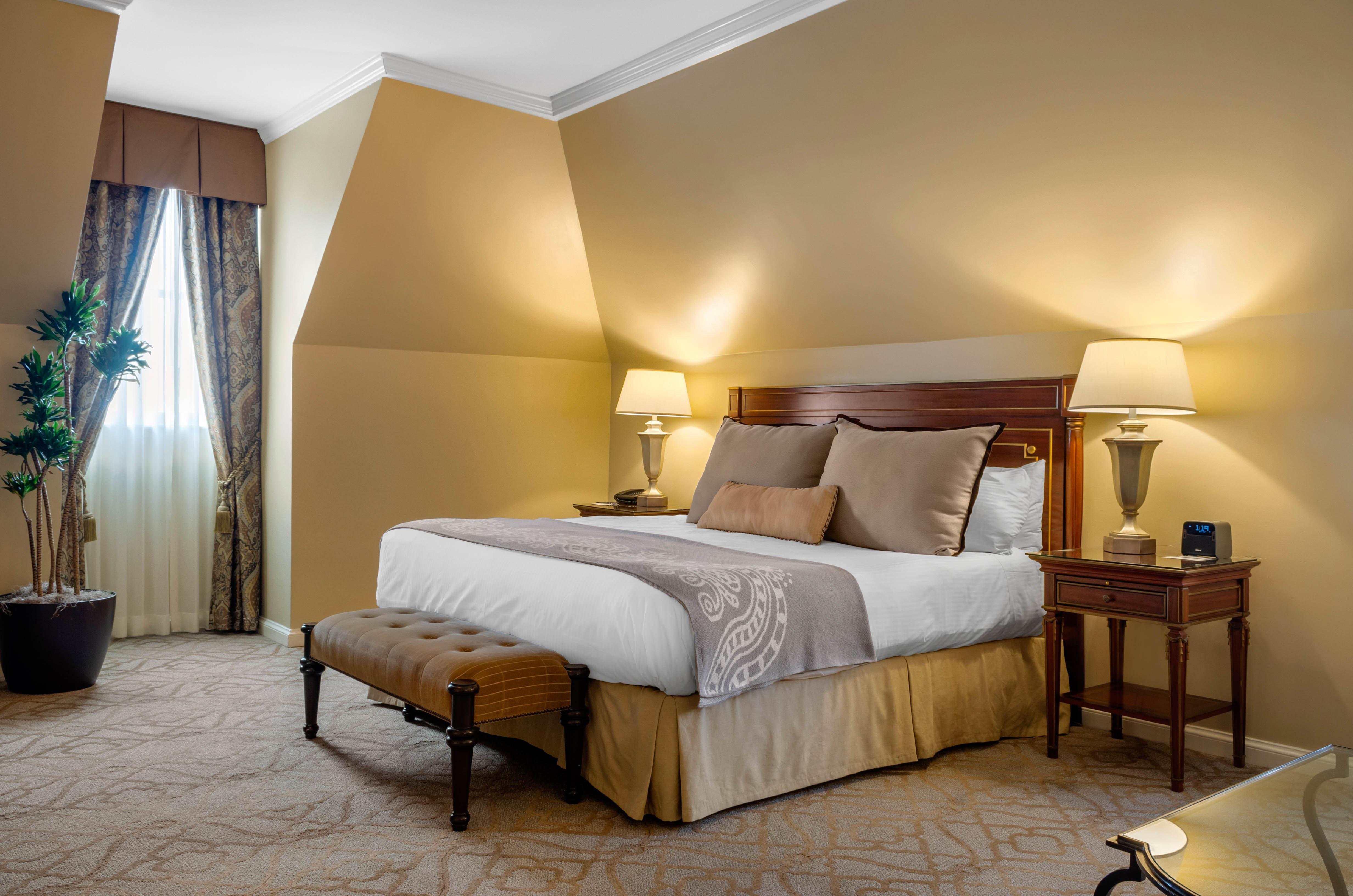 Hotel Omni Royal Orleans 4*