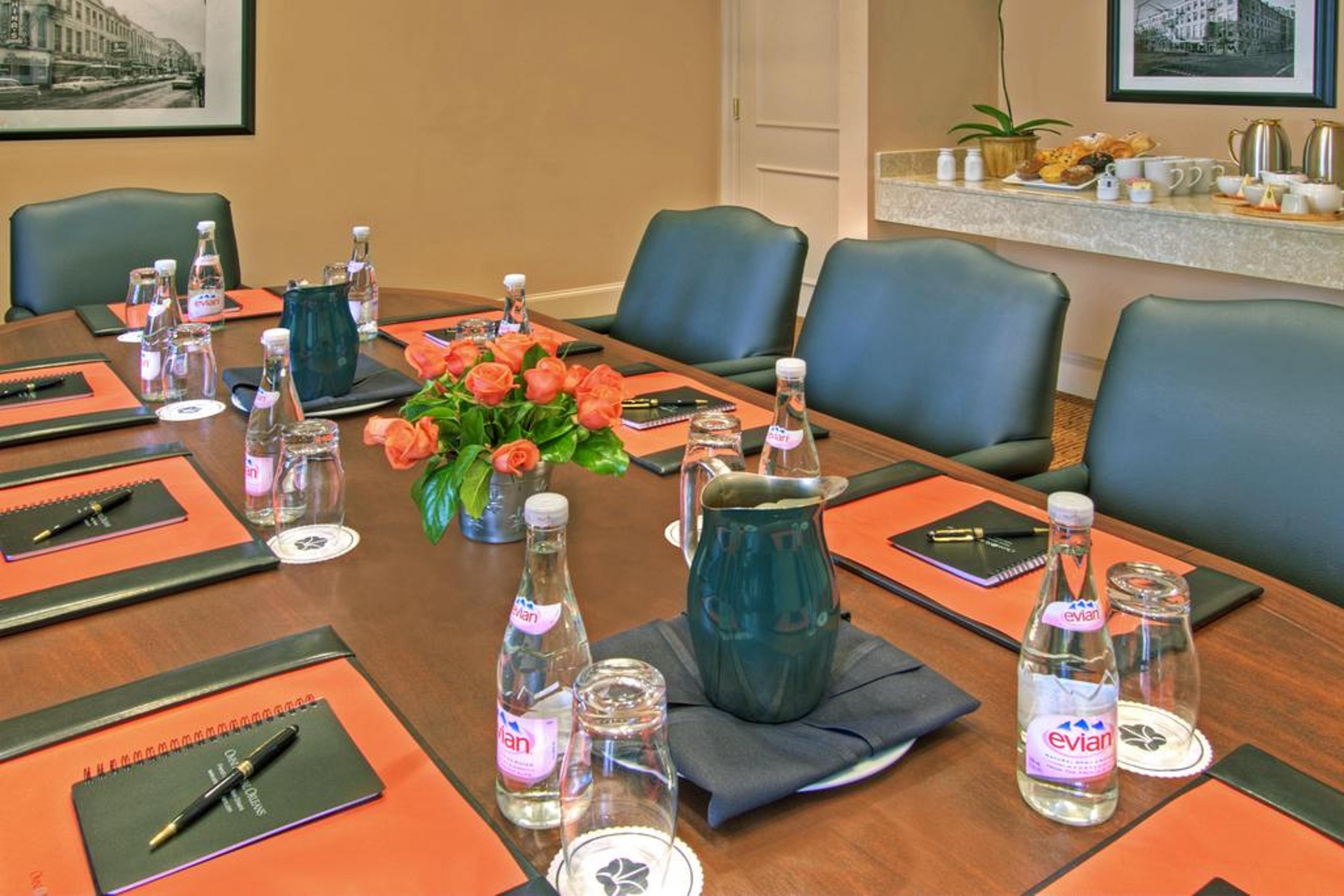 Theo New Orleans, Tapestry Collection By Hilton