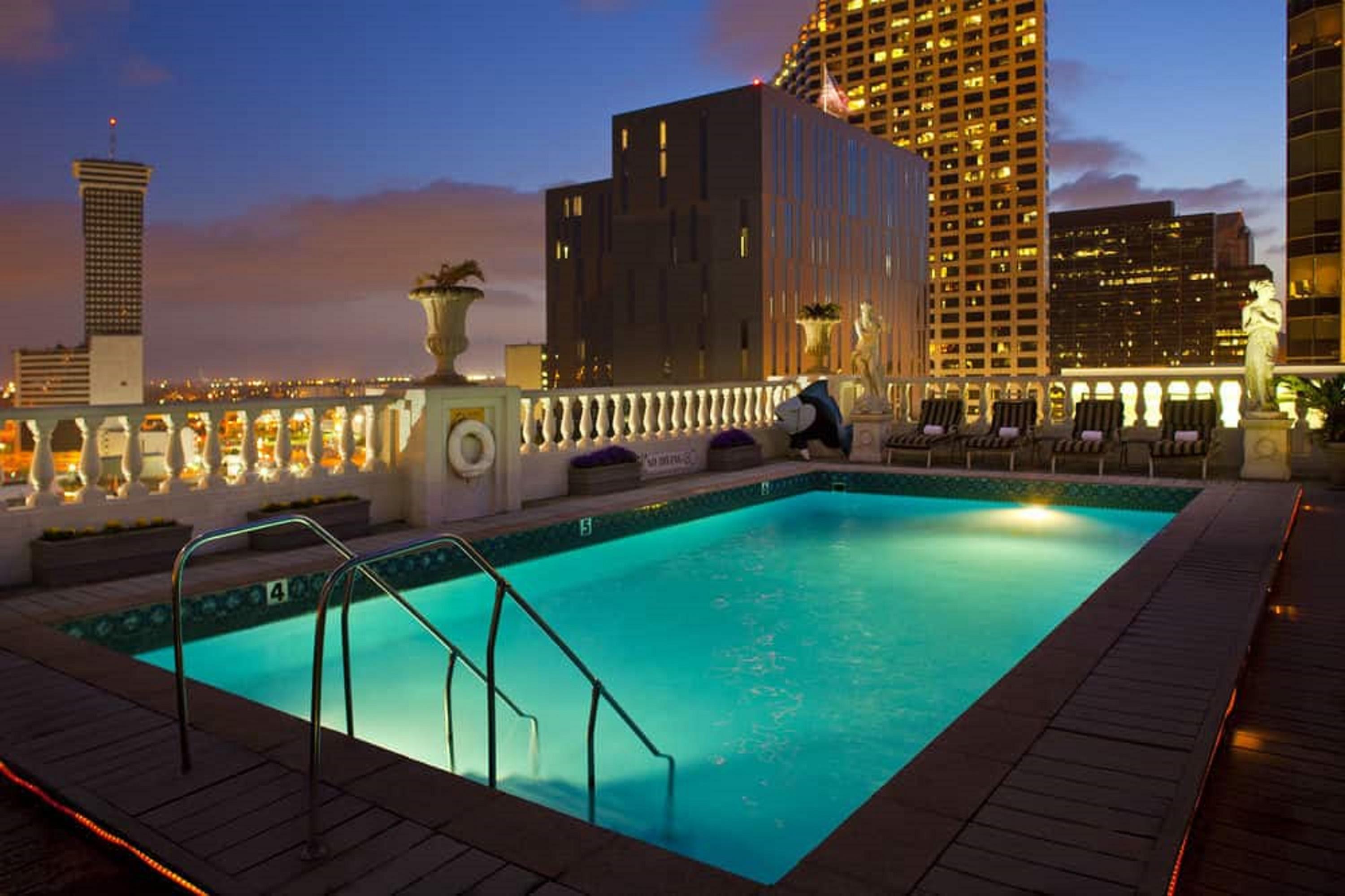 Le Pavillon, New Orleans, A Tribute Portfolio