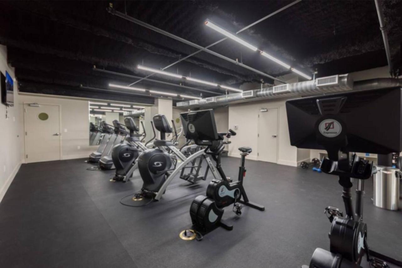 Apartment Upscale And Penthouses Close To Canal And Bourbon St