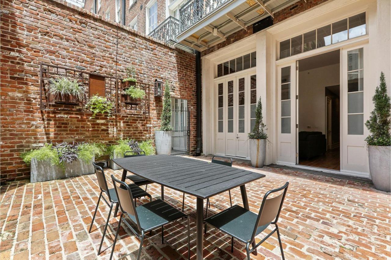 Roami At Factors Row 4*