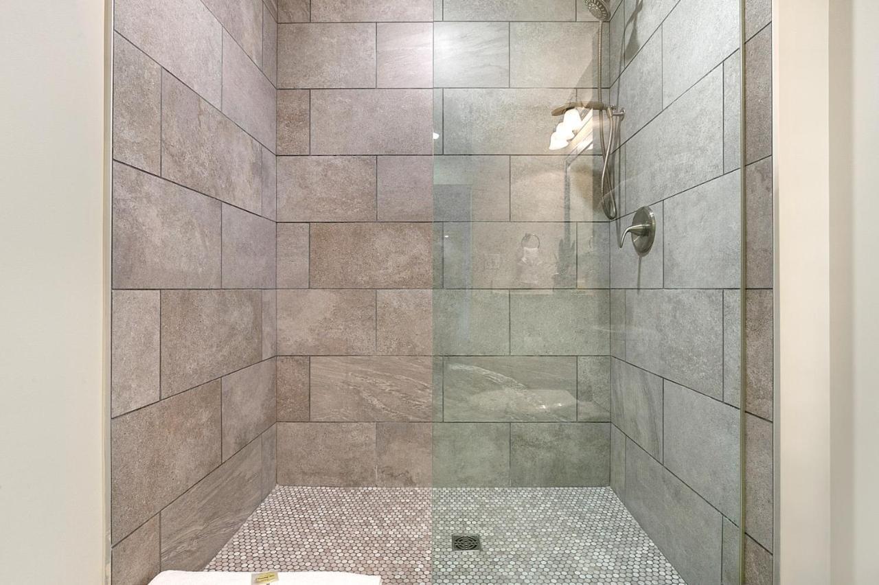 Apartment Amazing 4-bedroom Haven In The Heart Of
