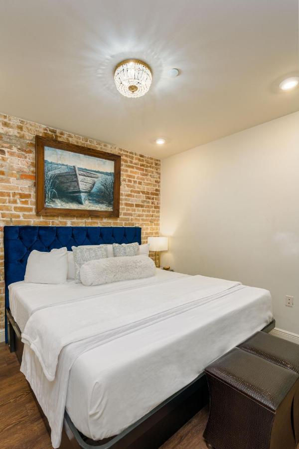 Hotel The Alexandre New Orleans