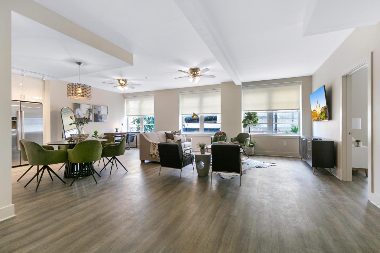 Chic Elegance In The Heart Of Nola 4-bedroom Oasis Awaits *