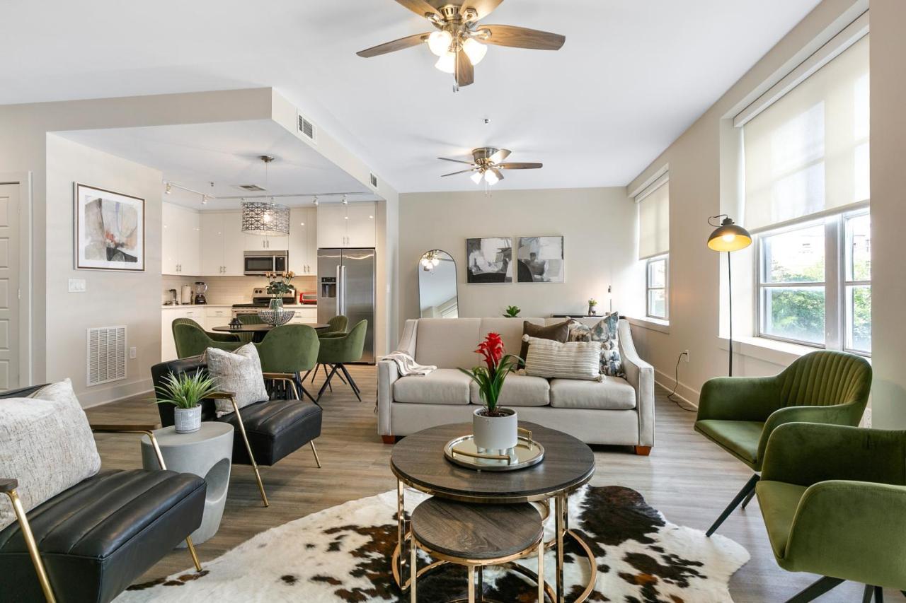 Chic Elegance In The Heart Of Nola 4-bedroom Oasis Awaits