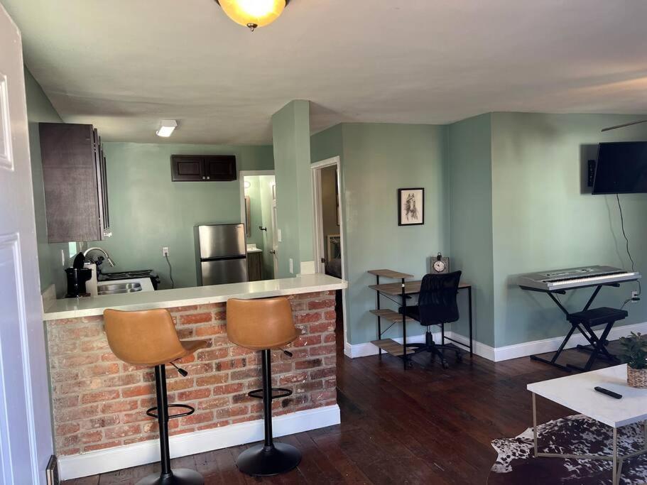 2 Blocks From French Quarters * New Orleans