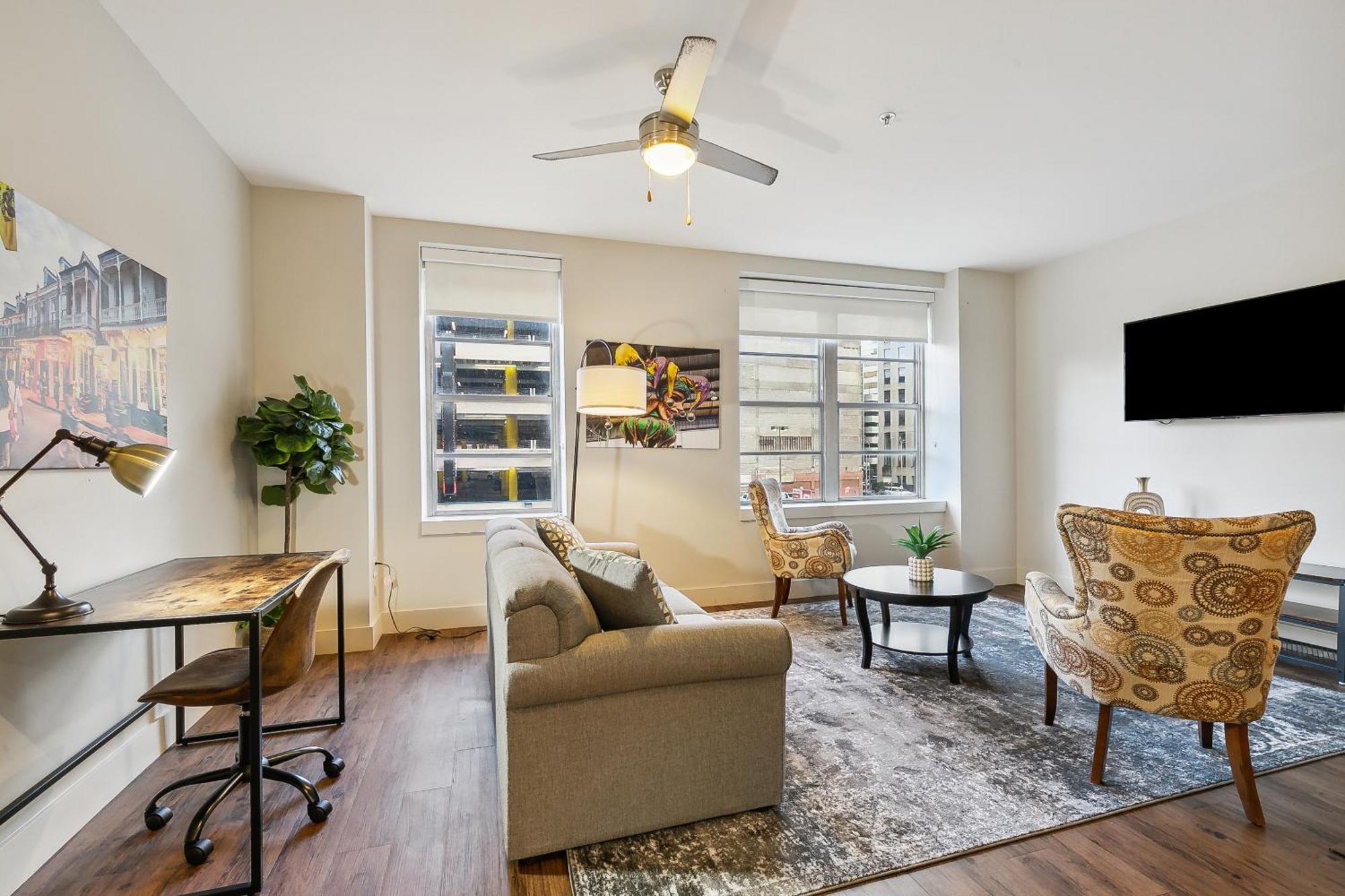 Upscale And Penthouses Close To Canal And Bourbon St New Orleans