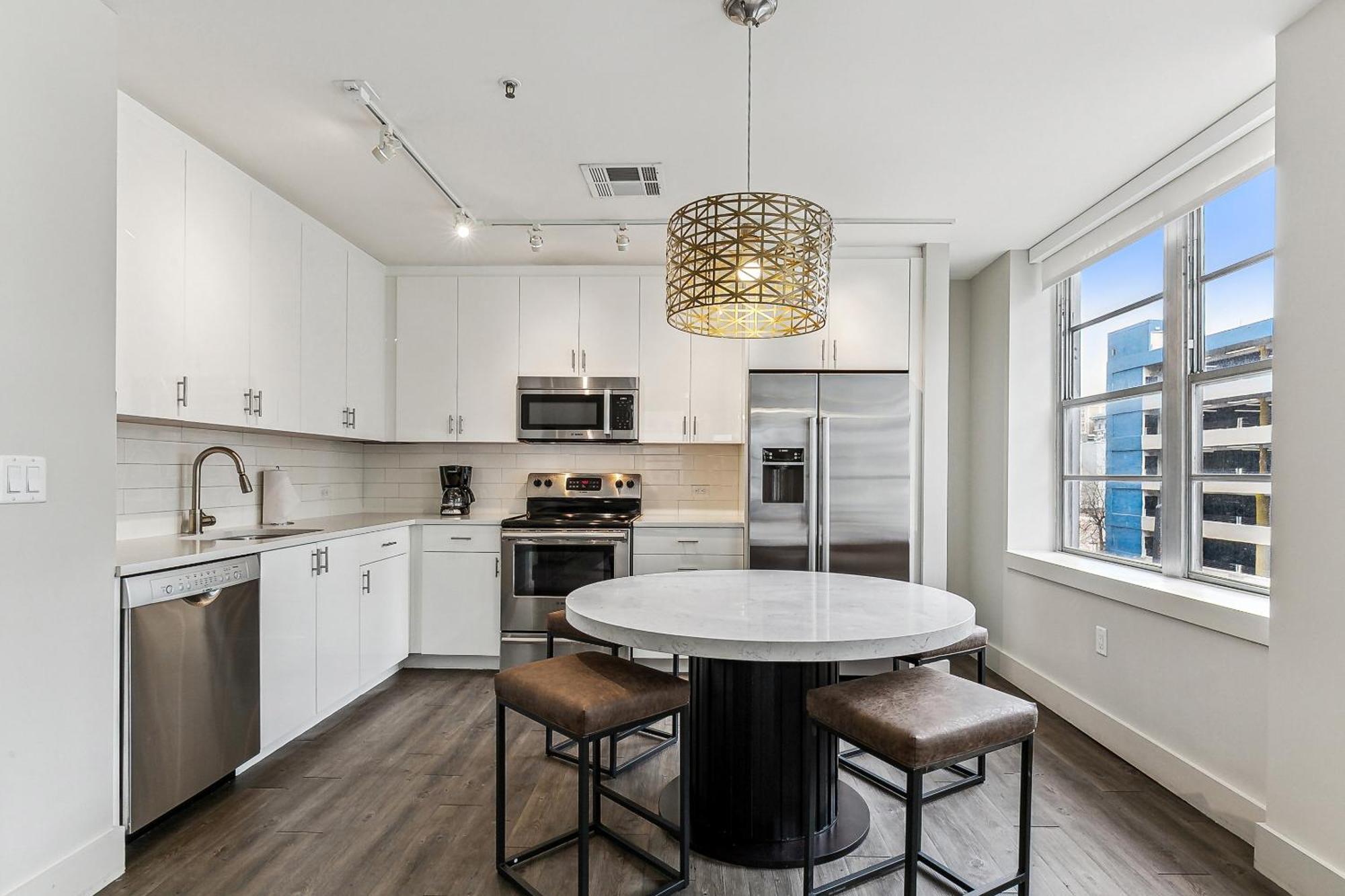 Upscale And Penthouses Close To Canal And Bourbon St Apartment New Orleans