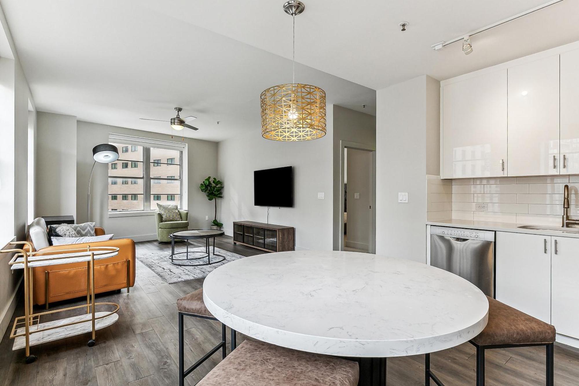 Apartment Upscale And Penthouses Close To Canal And Bourbon St New Orleans